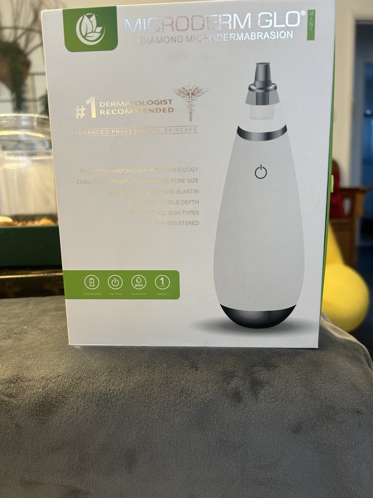 Microderm GLO Mini Diamond Microdermabrasion Machine Suction Pro Skincare Sealed