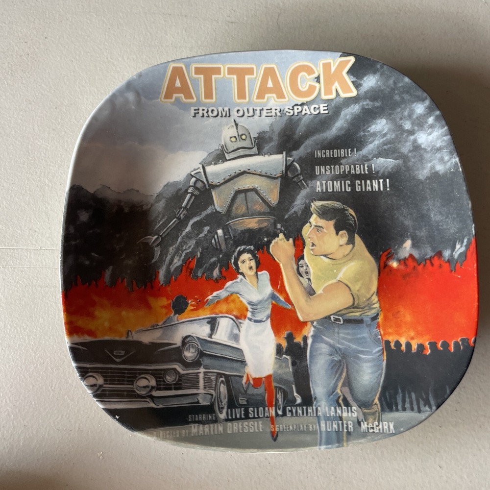 Mulberry Collection Attack From Outer Space Plate