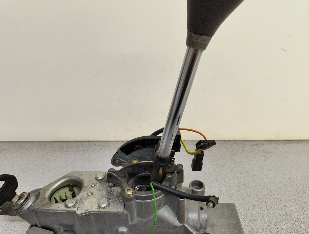 SAAB 900 Classic Automatic Shifter Ignition With Key OEM 9301698