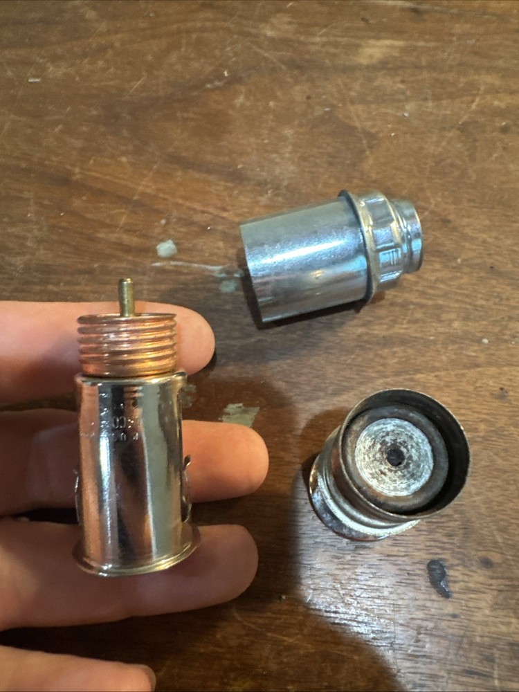 65 66 VALIANT BARRACUDA CIGARETTE LIGHTER OEM