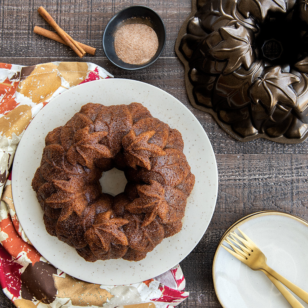 Nordic Ware Harvest Leaves Bundt®