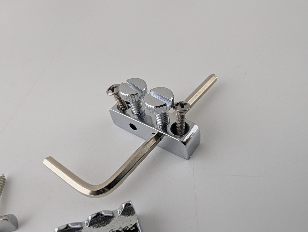 Licensed Floyd Rose WR3 Locking Nut & String Retainer & Wrench Chrome 43mm