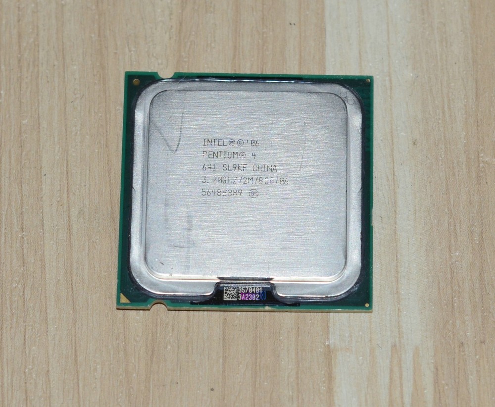 SL9KF Intel Pentium 4 641 3.2GHz/2M/800MHz Socket 775 Processor