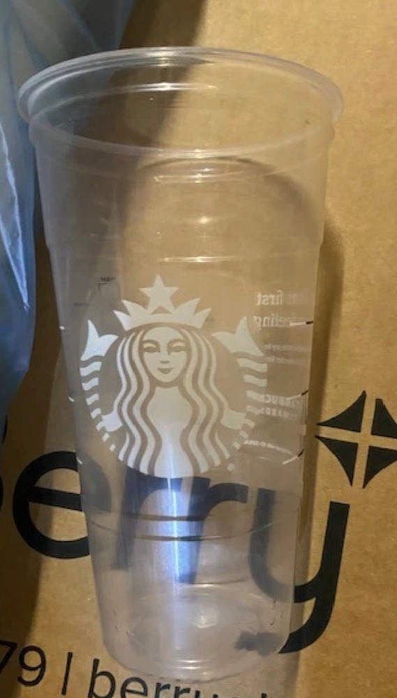 (40 PACK) SEALED, STARBUCKS Disposable Clear Plastic CUPS (26 oz)