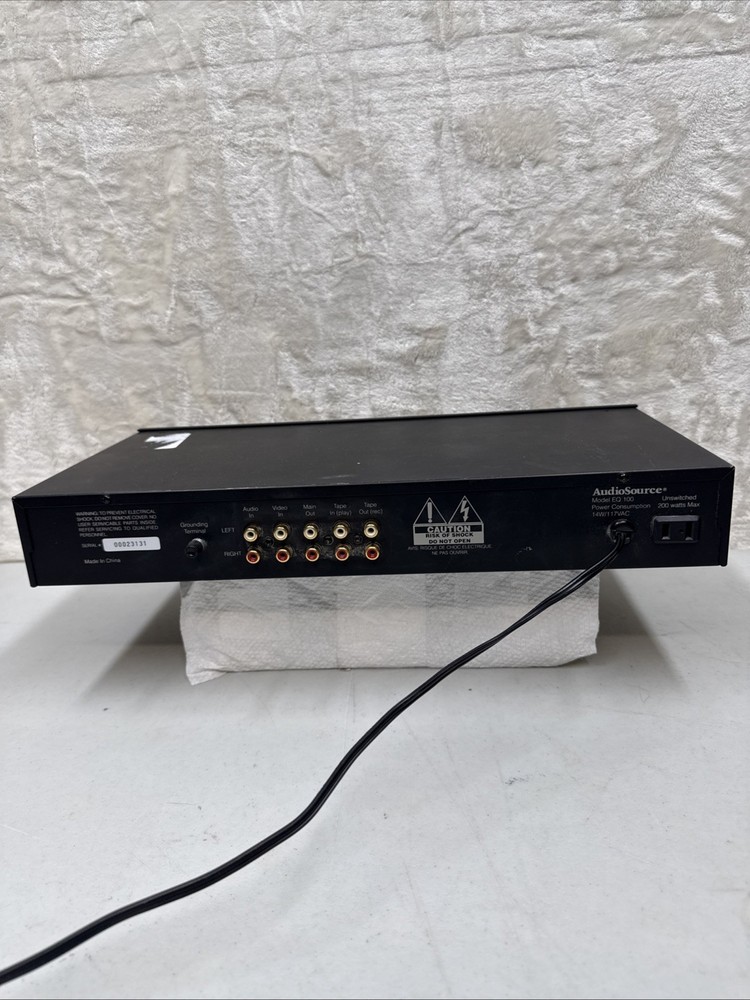 Audiosource EQ 100 Graphic Equalizer and Spectrum Analyzer UnTested