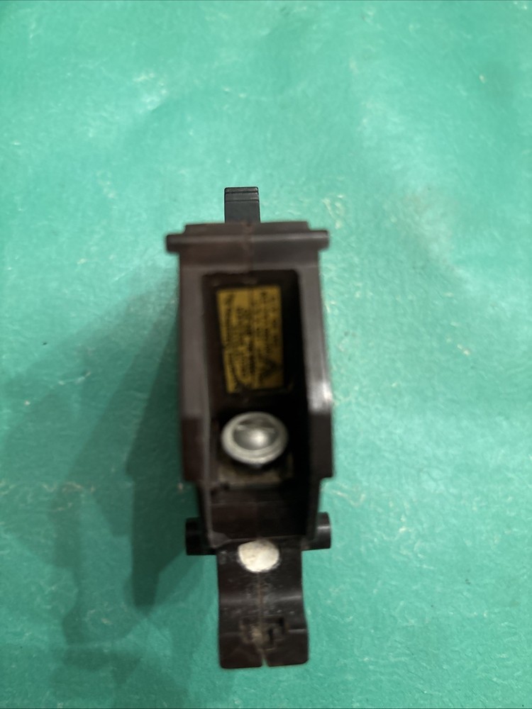 Wadsworth 15 AmpOne Pole Breaker Continuity Tested