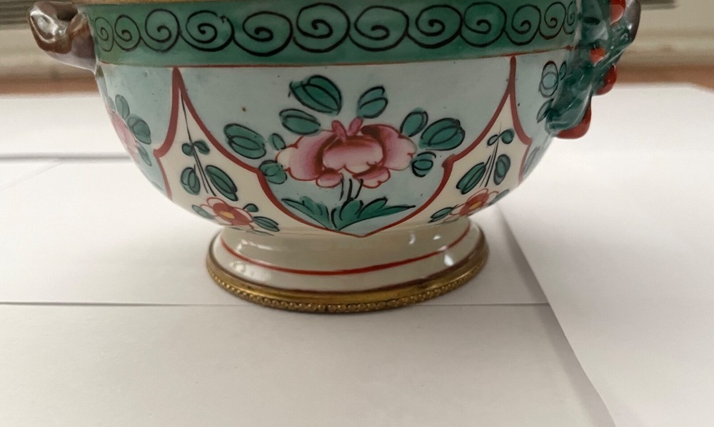 Signed RM Pottery Planter Crocus Frog Pattern Multicolored 4" diameter 3" tall