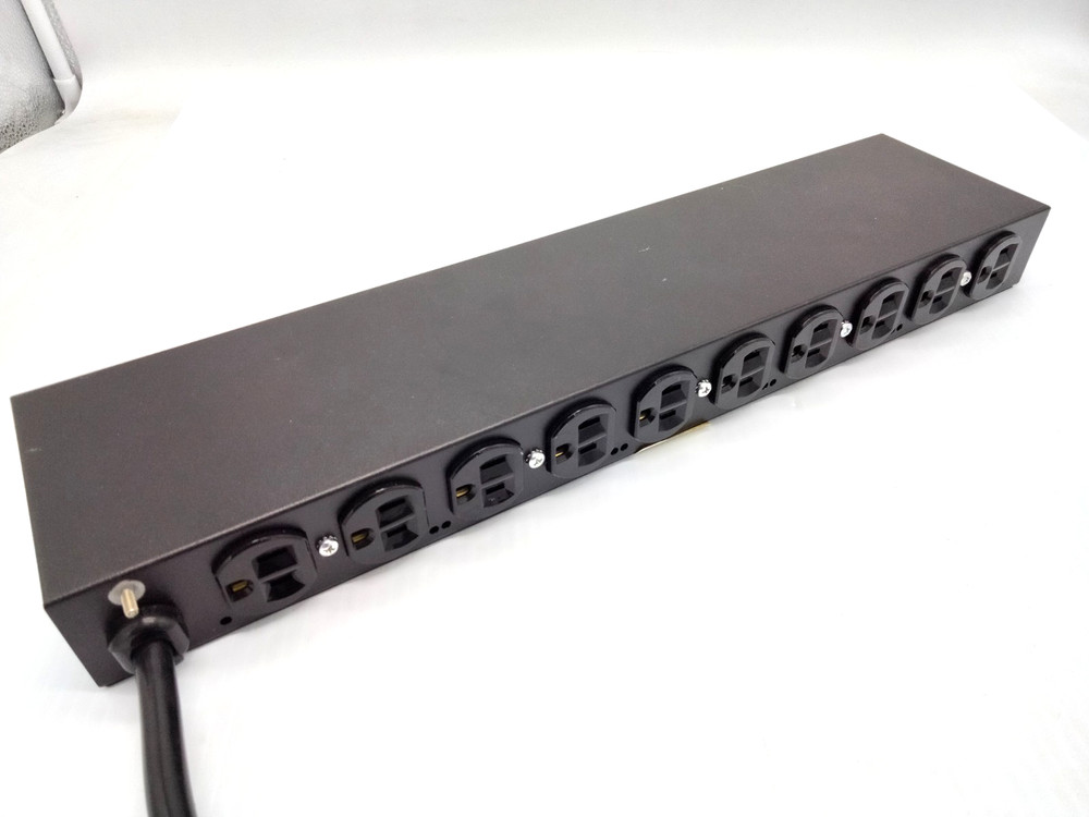 APC AP9555 Power Distribution Unit