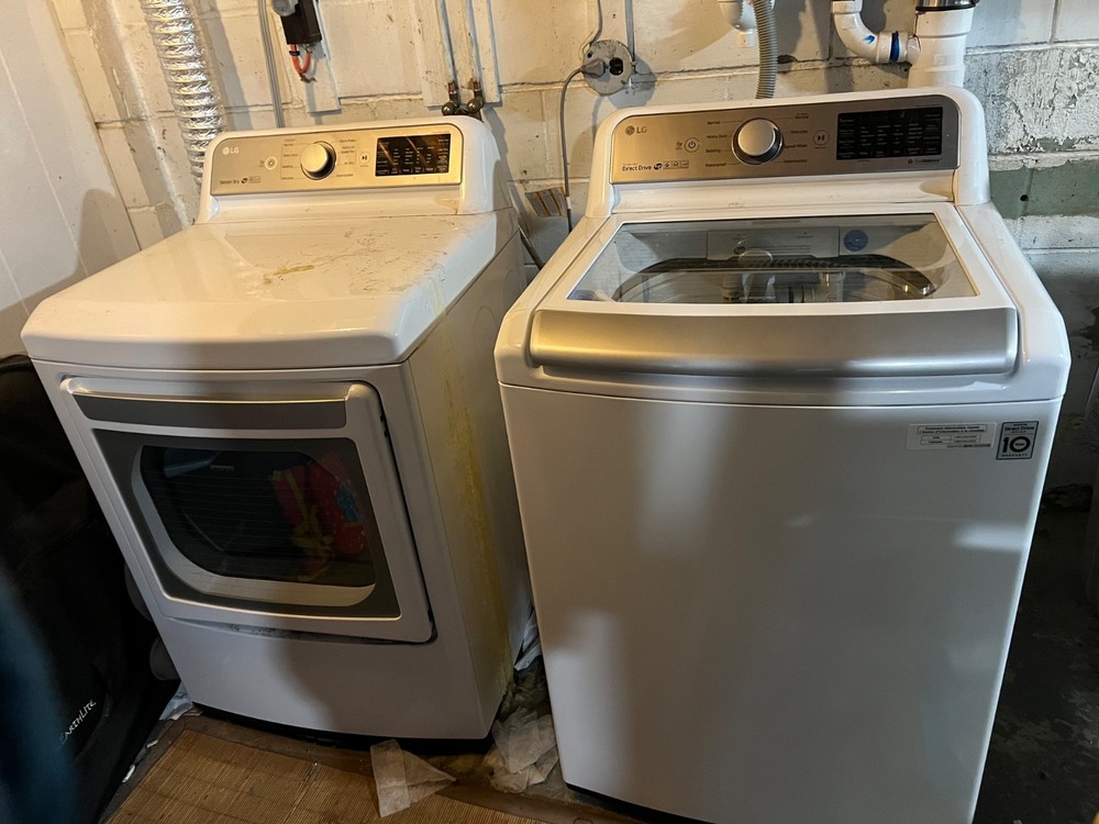 LG smart HE washer and dryer, great condition
