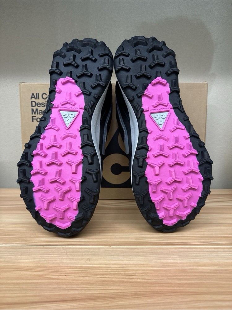 Size 6 - Nike ACG Lowcate Black Grey Hyper Violet