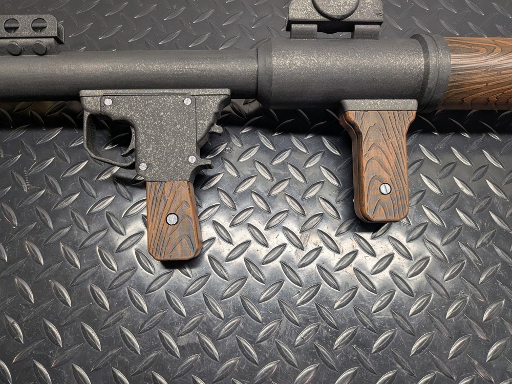 RPG-7 Style Prop Replica - Version 2 - 3D Print - WOOD-GRAIN - Removable Rocket