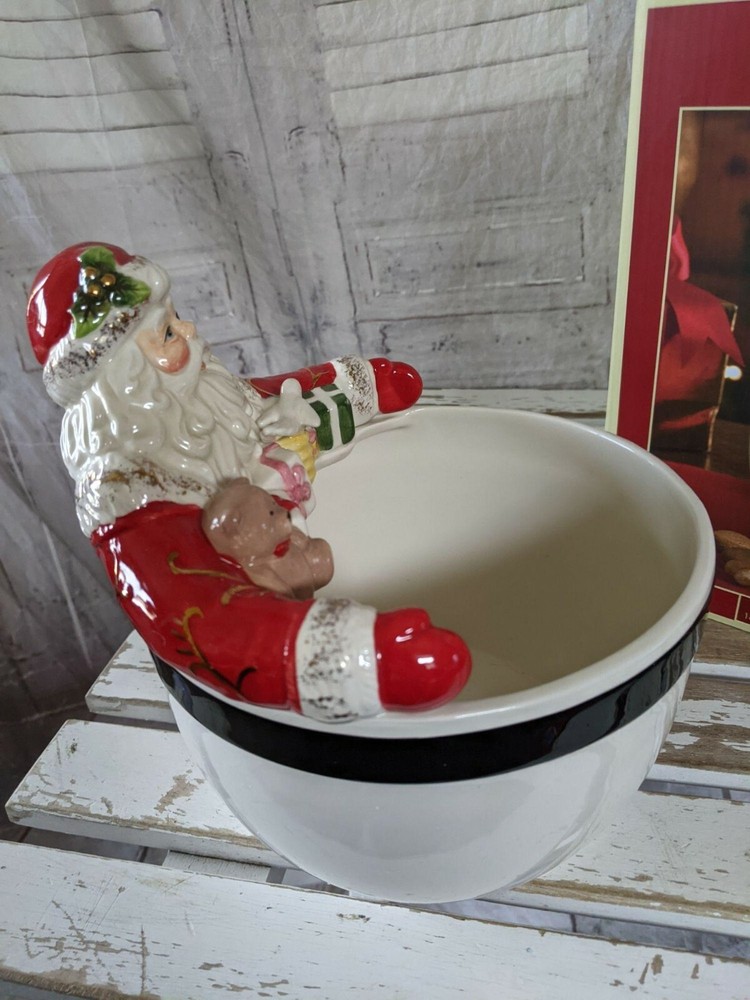 Spode Christmas tree Santa nut bowl
