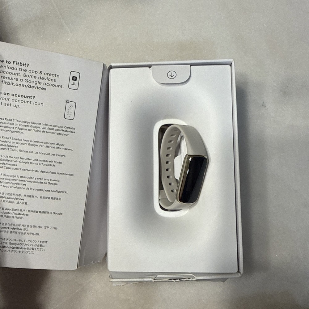 Fitbit Luxe Activity Tracker - Pink Band Gold Case HRM Step Counter Hydration