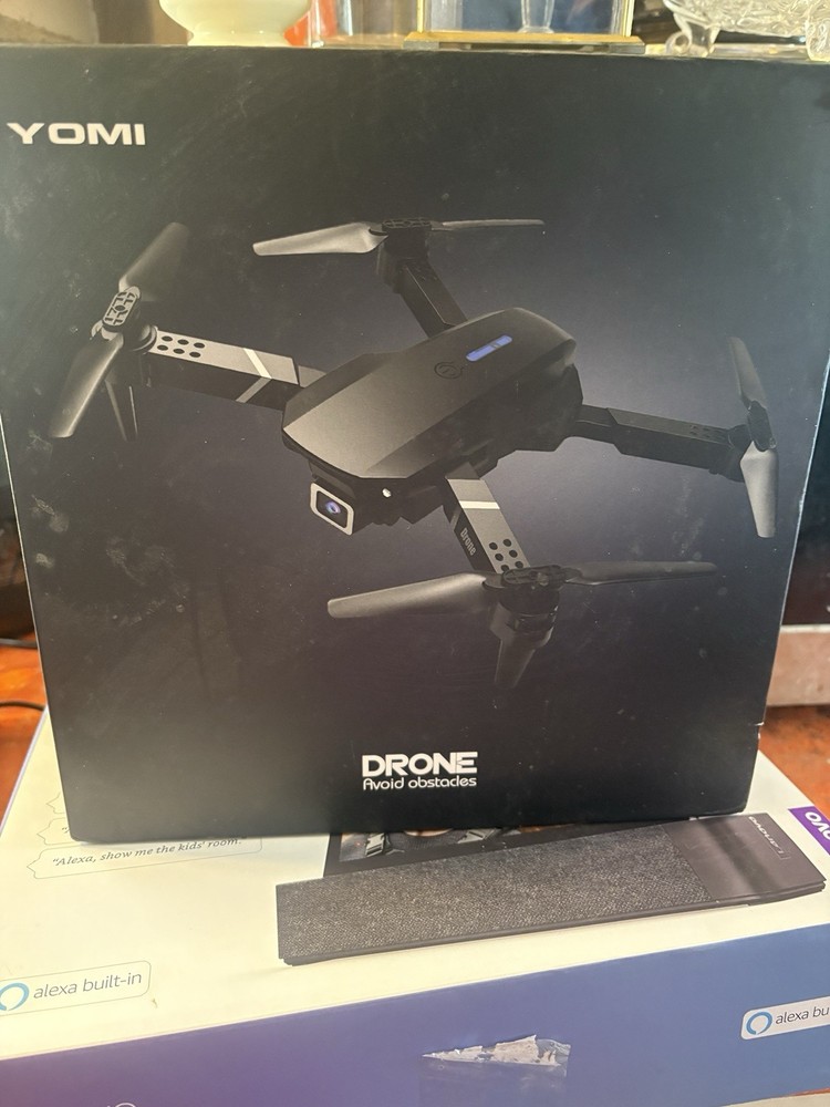 YOMI Foldable Quadcopter with Camera, Black