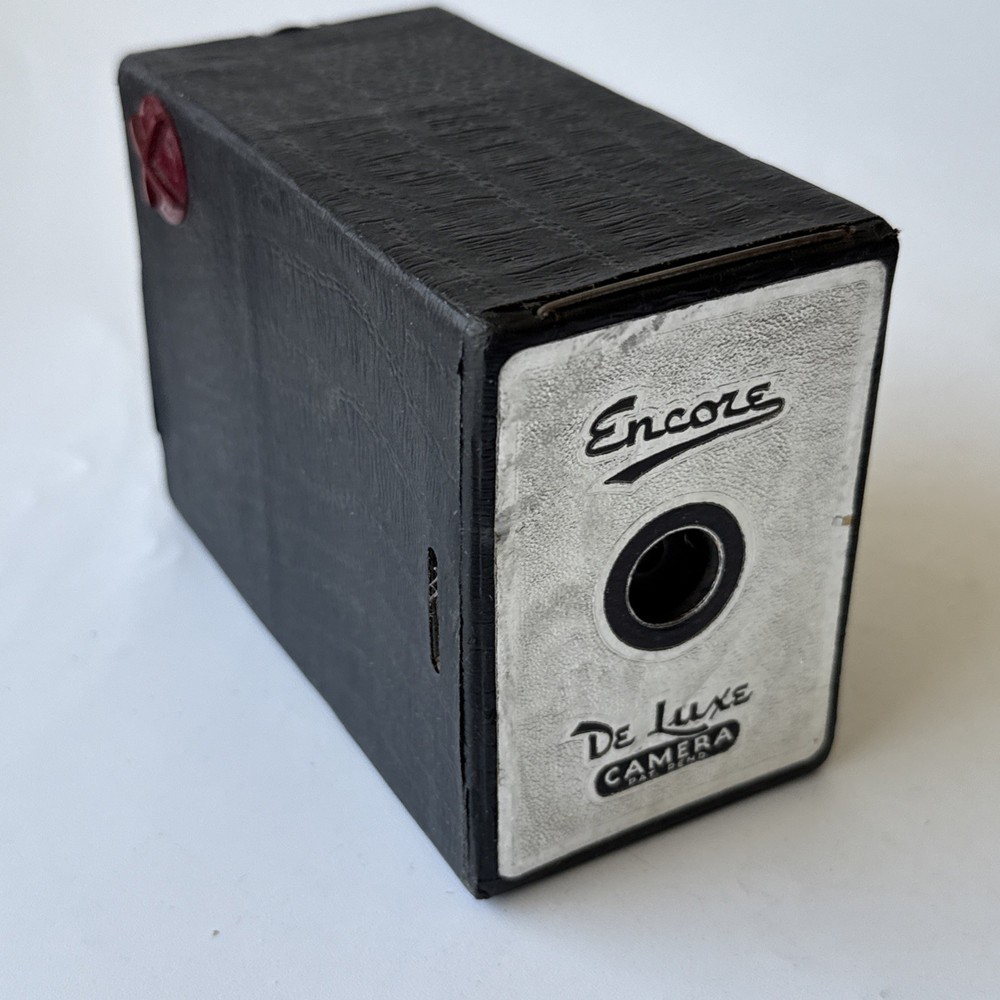 VINTAGE Encore HOLLYWOOD Single Use Box Camera Mail In