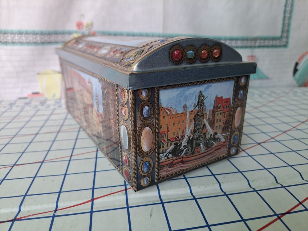 Lebkuchen - Schmidt Germany Domed Lid Cookie Biscuit Tin (B) BIN16