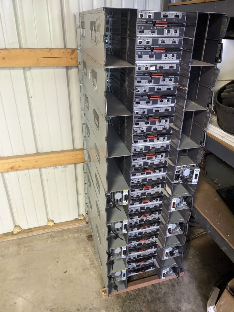 NetApp DS4246 DS4243 Disk Array Shelf JBOD 24 x 3.5'' Bay SAS Expansion Array