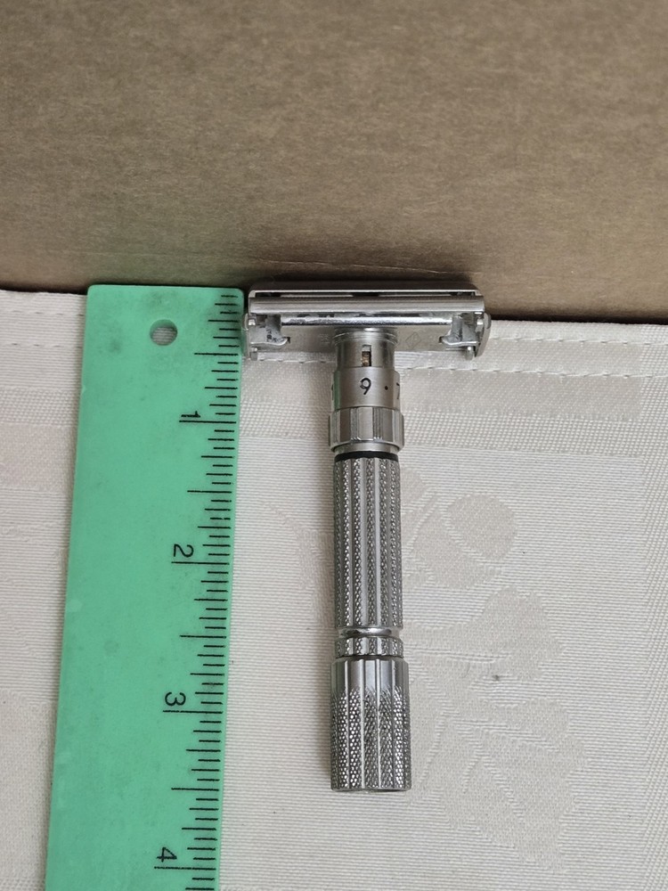 Vintage Gillette Adjustable Razor E1