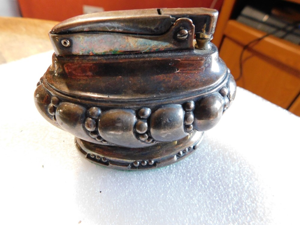 Vintage Ronson "Crown" Table Lighter