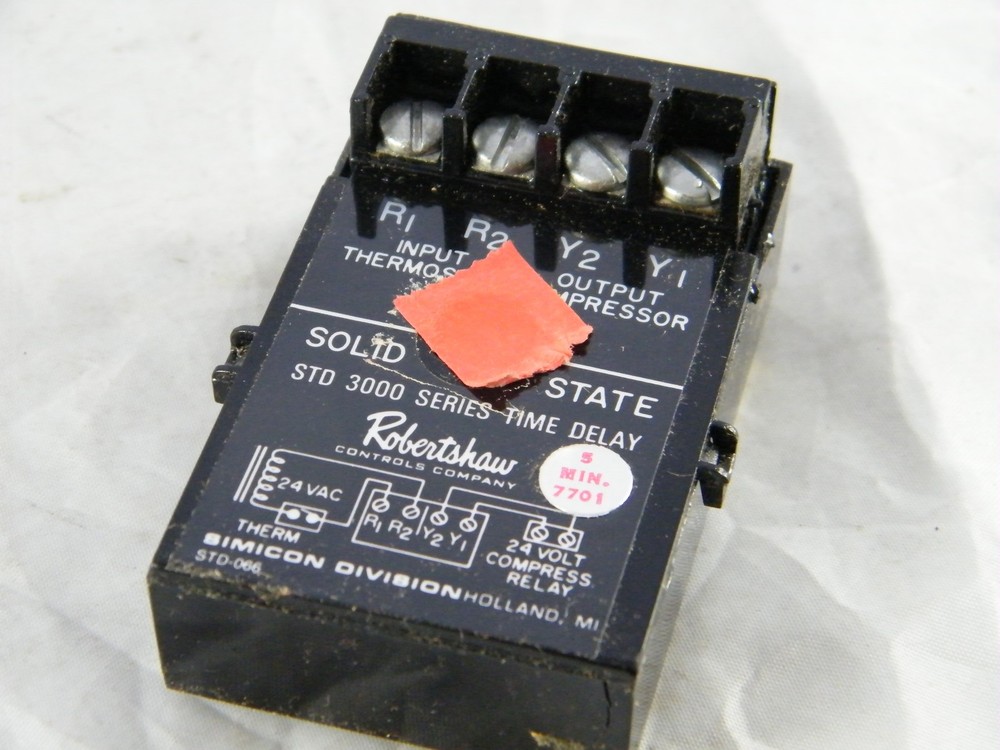 NEW ROBERTSHAW UNI-LINE CONTROLS COMPRESSOR PROTECTOR ~ PART # RE3310-305
