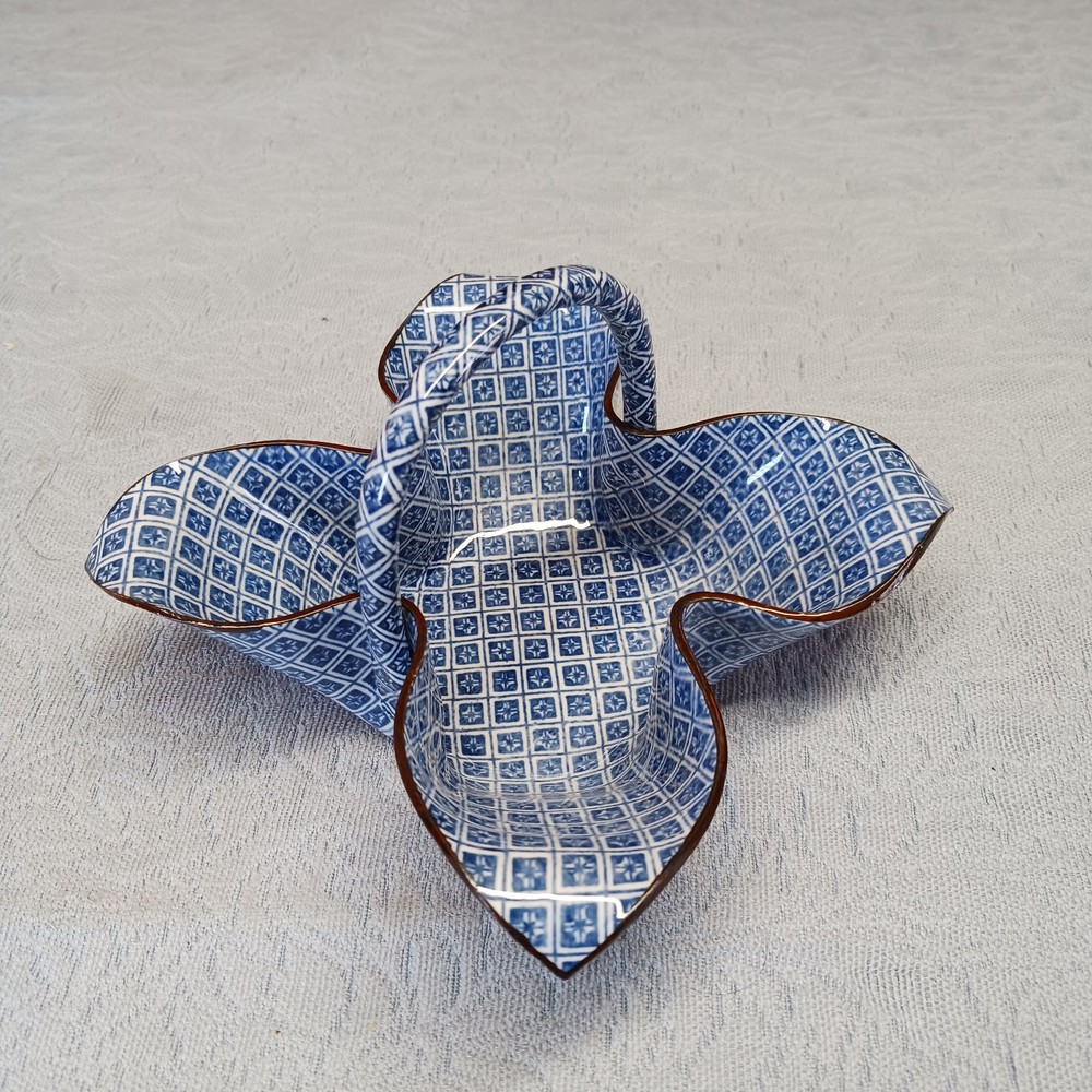 Enamelware Handkerchief Basket Blue & White Geometric Pattern