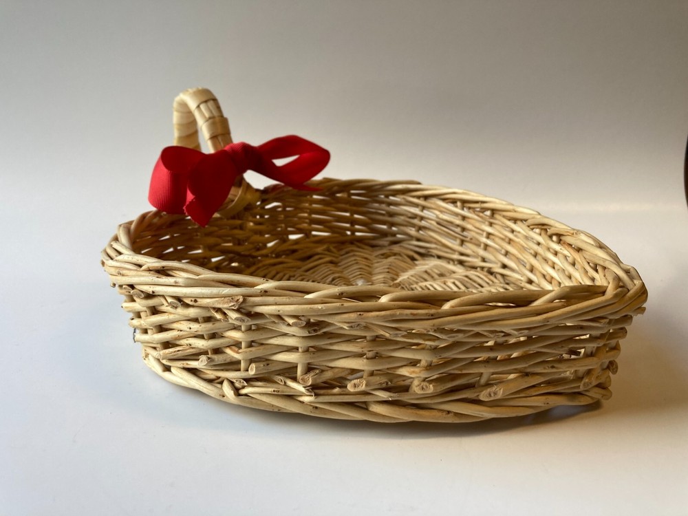 Heart Shaped Wicker Basket 8"
