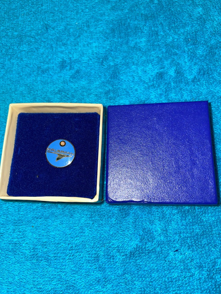 GRUMMAN 5 YR SERVICE PIN IN ORIGINAL BOX