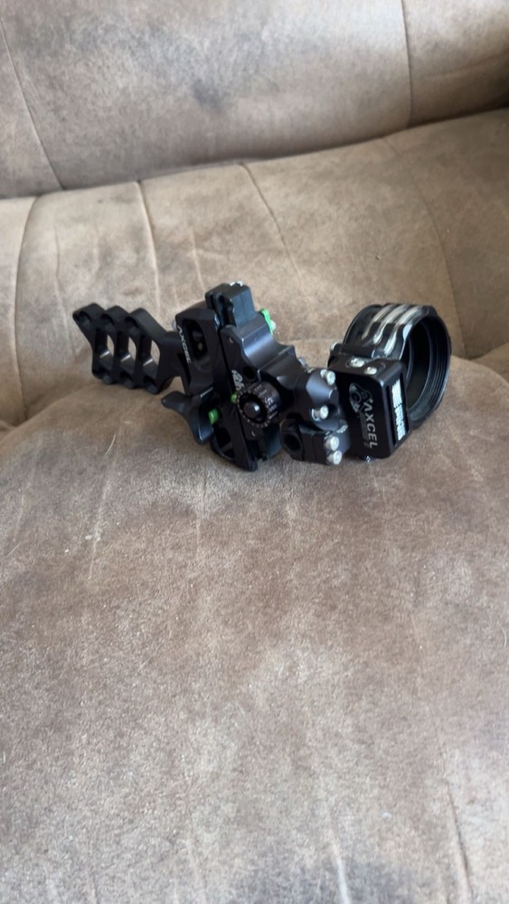 axcel archery sight right hand