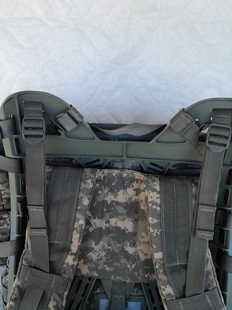 MOLLE II LARGE RUCKSACK BACKPACK ACU COMPLETELY ASSEMBLY EXCELLENT CONDITION