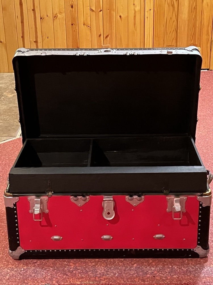 Red Multnomah Baggageman Trunk