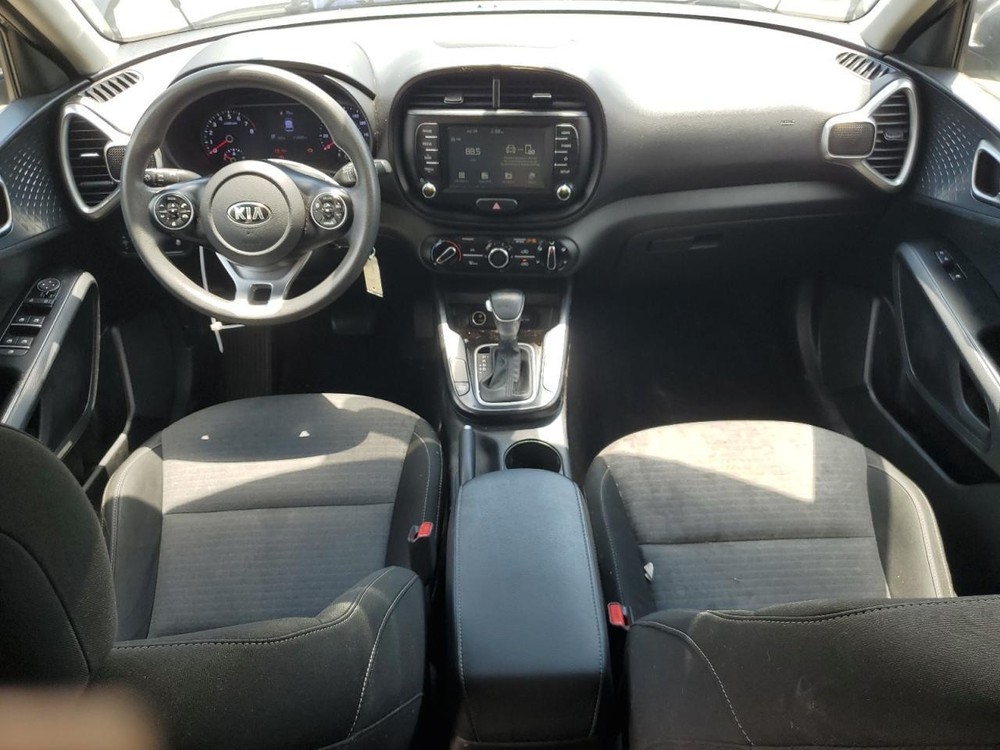 Used Headrest fits: 2021 Kia Soul Grade A