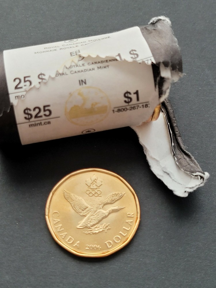 ***  CANADA  LUCKY  LOONIE  2006  ***  FROM  MINT  ROLL  ***