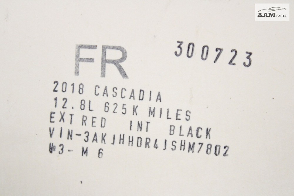 2018-2024 FREIGHTLINER CASCADIA FRONT RIGHT ENGINE MOUNT SUPPORT BRACKET OEM