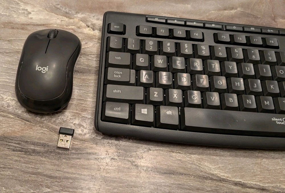 Logitech K295 + M220 Silent Touch Wireless Keyboard and Mouse USB Dongle Combo