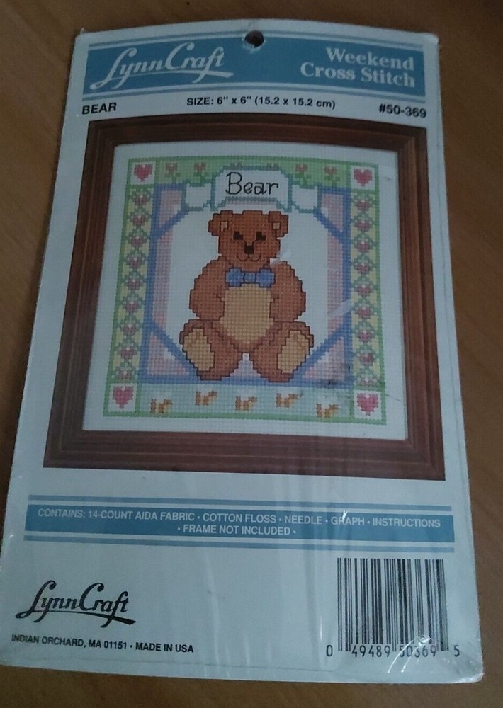 LynnCraft Weekend Cross Stitch Kit - Bear #50-369 - NIP