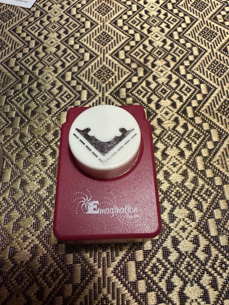 4 Scrapbooking Paper Punches For Crafts