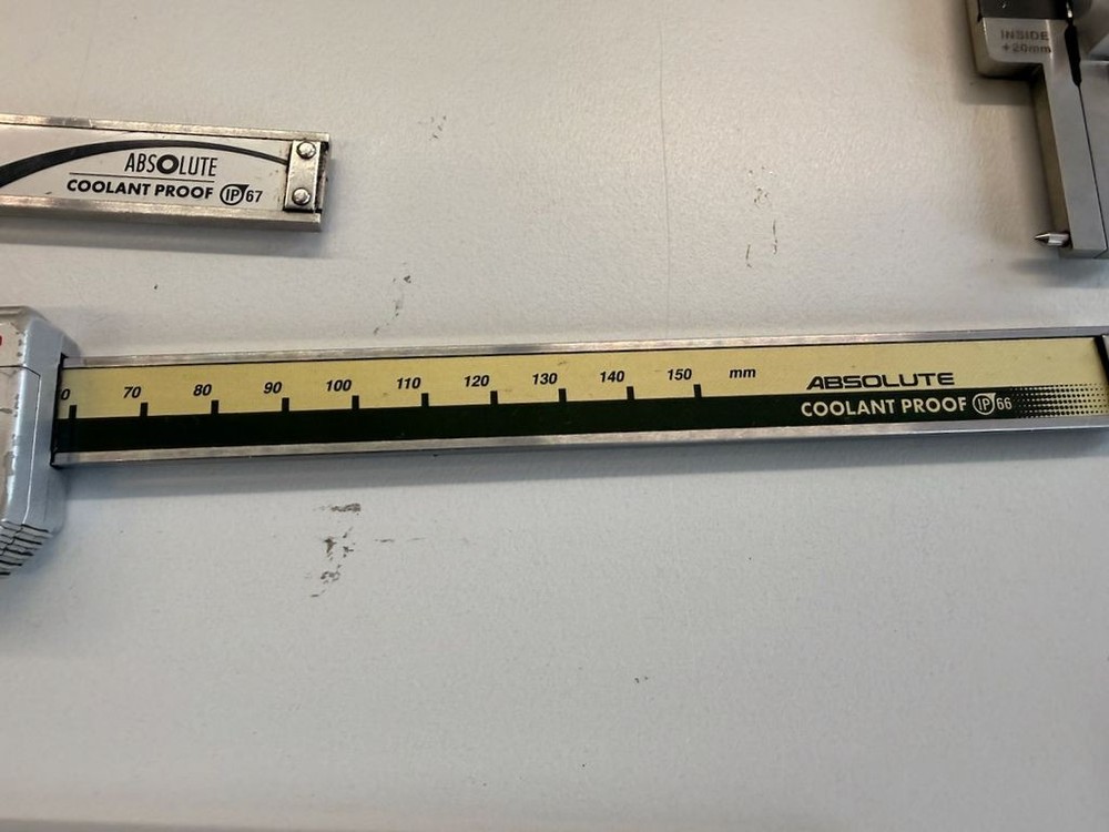 Mitutoyo Digital Calipers – 6 Pieces