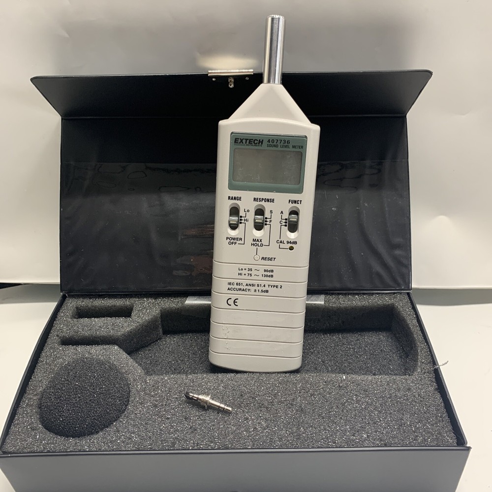 Extech Instruments 407736 Sound Level Meter with case **Pre-Owned**