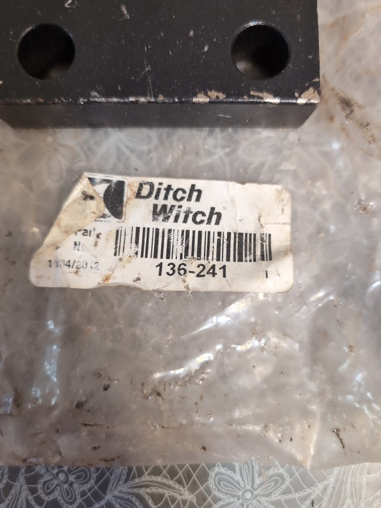Ditch Witch Bolt On Cutter Teeth 136-241