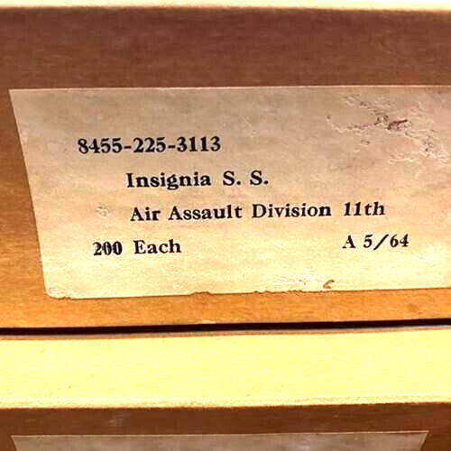 11th AIR ASSAULT DIVISON TEST PATCHES ORIGINAL 1964 PATCH C/E NO TAB