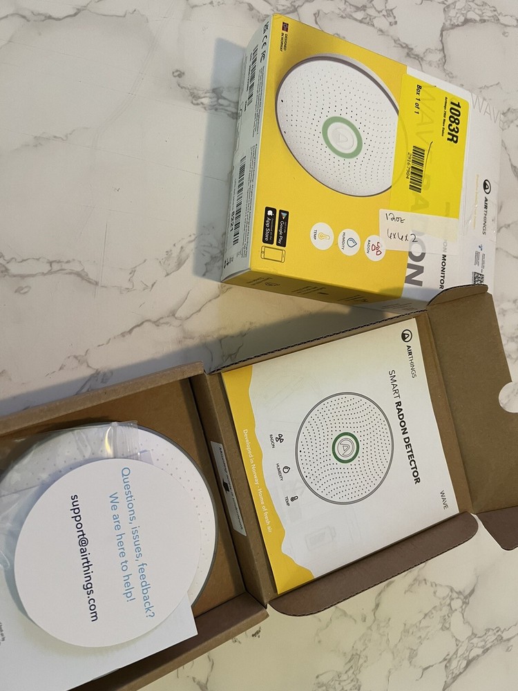 Airthings 2950 Smart Radon Detector - White