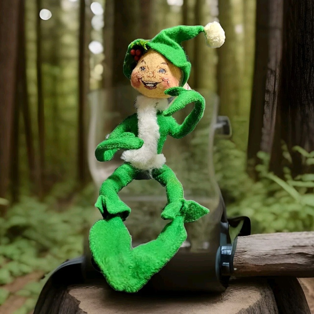 Green Felt Christmas Elf Pixie Sitting 9” Original 1957 Annalee Mobilitee
