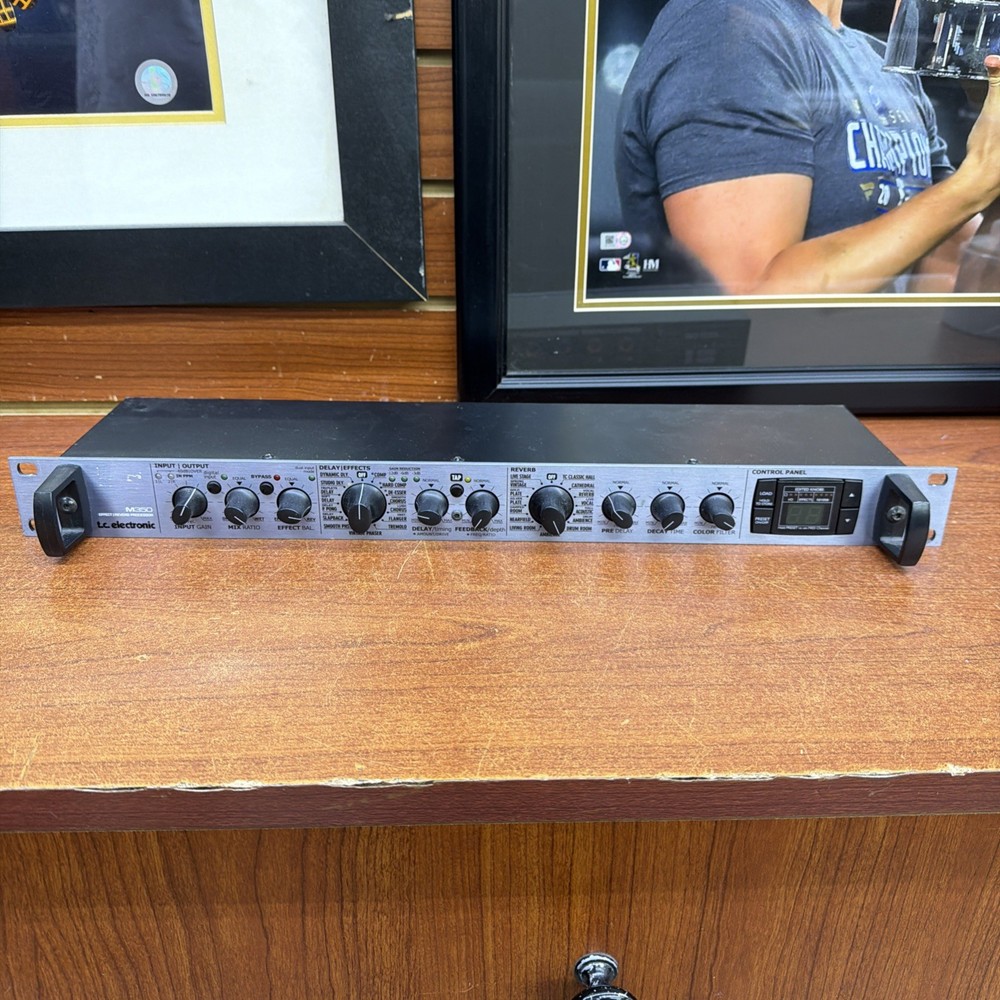TC Electronic M350 Dual Engine Reverb Delay Multi-Effects Rack Processor Studio