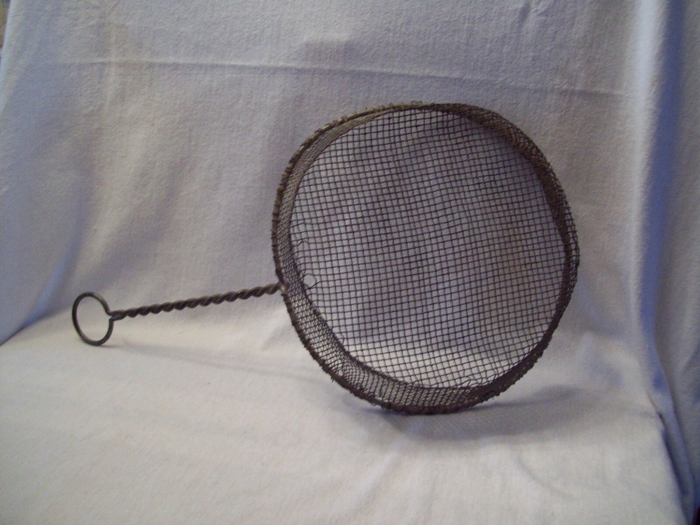 Antique Primitive Metal Mesh Basket Strainer W/Long Handle