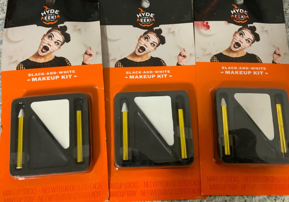 ⚡️Hyde & Eek Black & White Makeup Kit 👉3 Lot👈