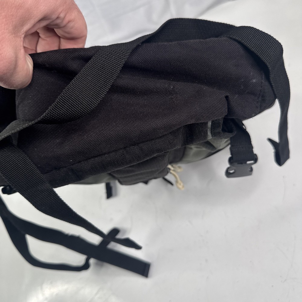 Burton Snowboarding Backpack Black 20"