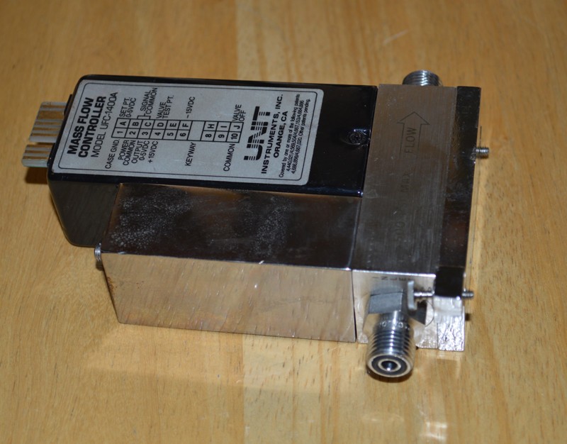 UNIT Instruments UFC-1400A Mass Flow Controller 300 SCCM Gas CF