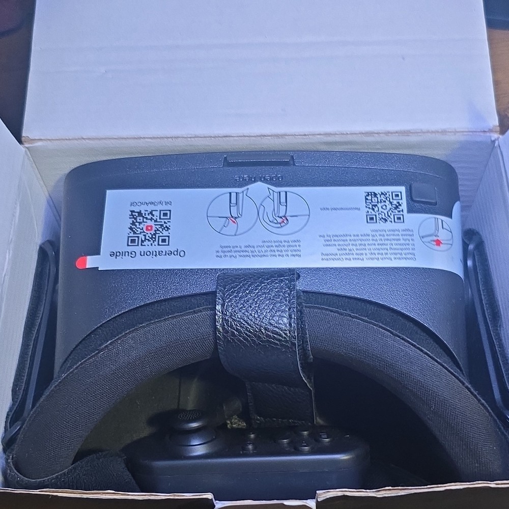 DESTEK VR Headset Black, Remote Controller & Conductive Touch Button (phone vr)