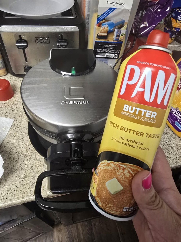Fluffy Belgian Waffle Maker, Rotating Iron, Non-Stick Plates