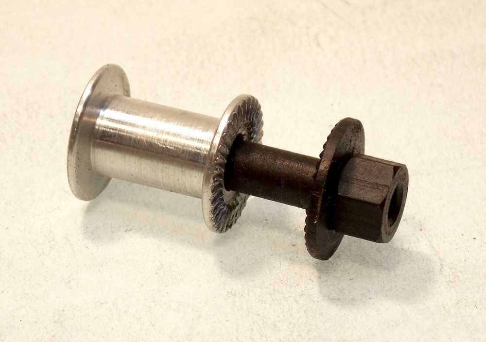 Fox Manufacturing 10x32 thread 3/4" long Engine prop extension PN 6525